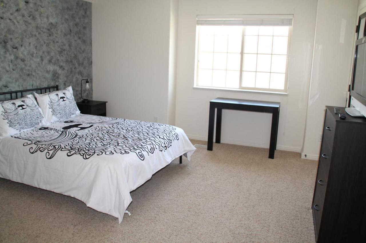 3 Queen Beds, 1 Twin Bed, 2 Rooms, 1 And A Half Bath, Self Check-In, Flexcation Equipped 爱达荷福尔斯 外观 照片